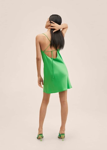 MANGO Koktejlové šaty 'Lupe' – zelená