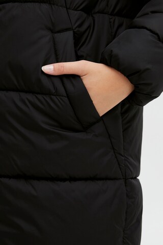Veste d’hiver 'Bodil' Oxmo en noir