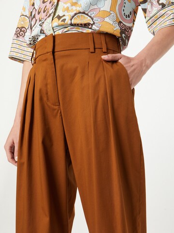 s.Oliver BLACK LABEL Loose fit Pleat-Front Pants in Brown