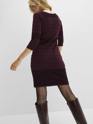 Robes en maille bonprix en rouge