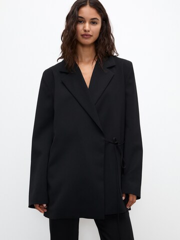 Pull&Bear Blazer in Schwarz: Vorderseite