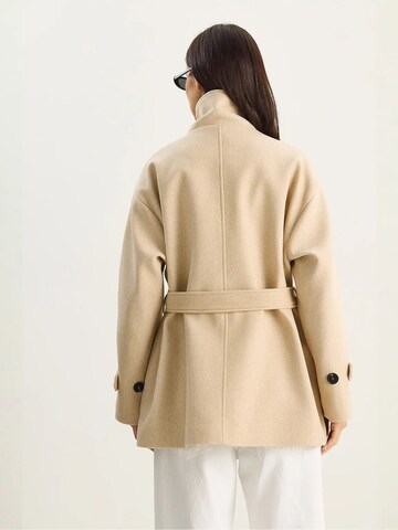 Bianco Lucci Mantel in Beige