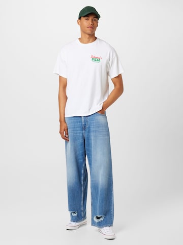 BDG Urban Outfitters Μπλουζάκι σε λευκό
