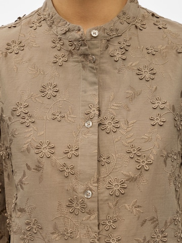 Camicia da donna 'OBJKarli' di OBJECT in beige