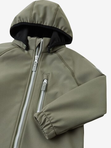 Reima Weatherproof jacket 'Vantti' in Green