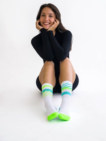 INCYLENCE Athletic Socks 'DISRUPTS' in 