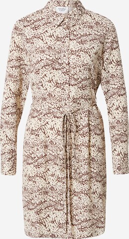 Robe-chemise 'Lya' Another Label en marron : devant