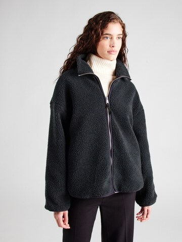 Giacca di pile di Monki in nero: frontale