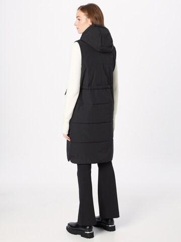 SELFHOOD Vest in Black