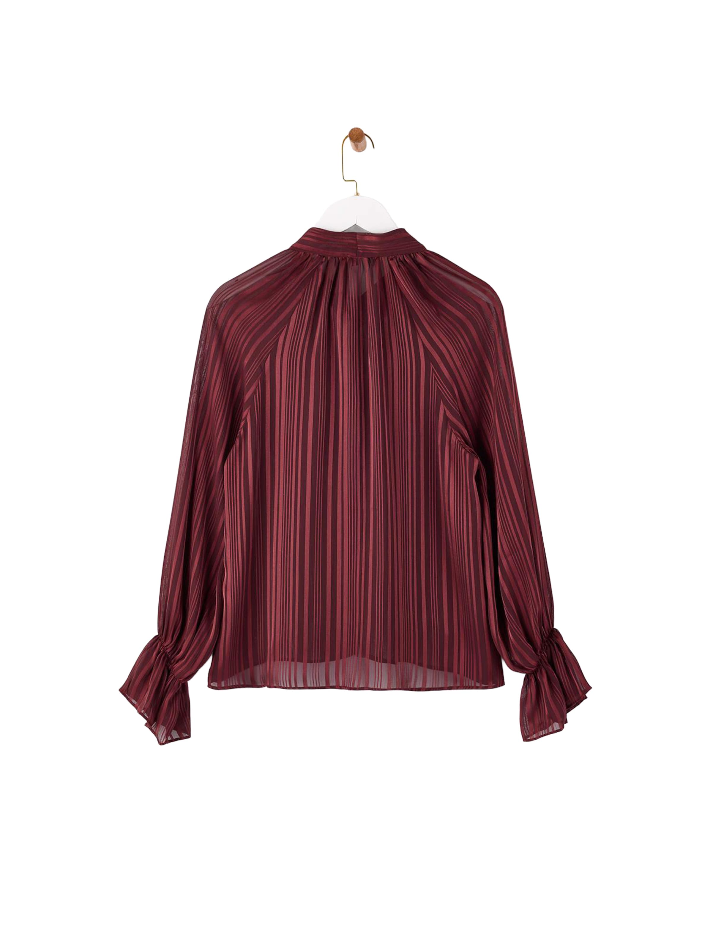 Trendyol - Blusa en rojo