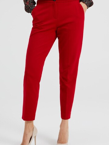 Coupe slim Pantalon WE Fashion en rouge : devant