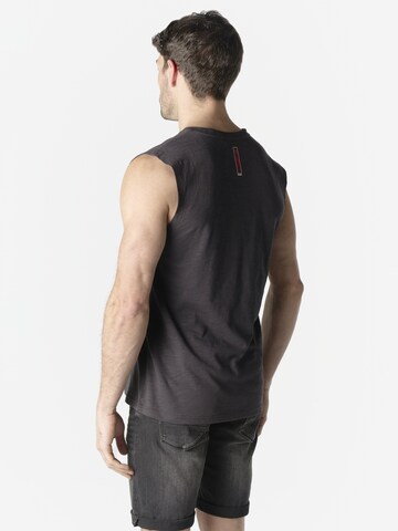 Maglietta di KOROSHI in nero