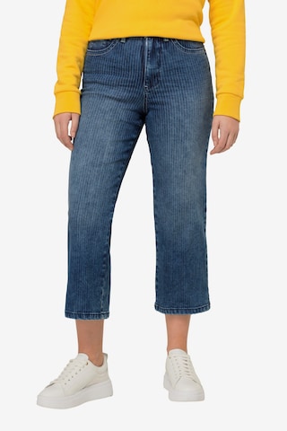 LAURASØN Flared Jeans in Blauw: voorkant