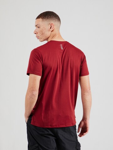 Maglia funzionale 'Launch' di UNDER ARMOUR in rosso
