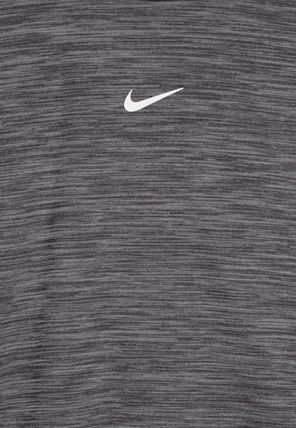 NIKE Funkcionális felső 'Multi' - szürke