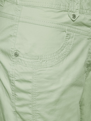 CECIL Regular Shorts 'New York' in Grün
