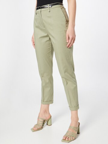 s.Oliver BLACK LABEL - Regular Calças chino em verde: frente