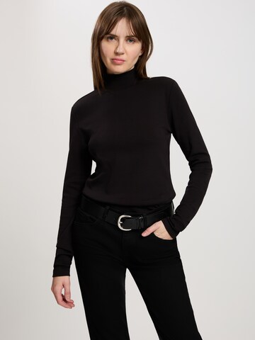 CROSS JEANS Shirt in Schwarz: Vorderseite