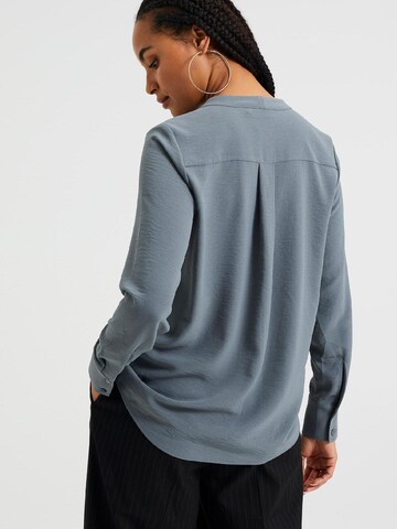 WE Fashion Blouse in Grey