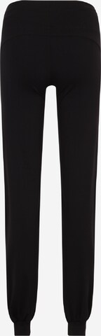 Tapered Pantaloni sport de la Casall pe negru