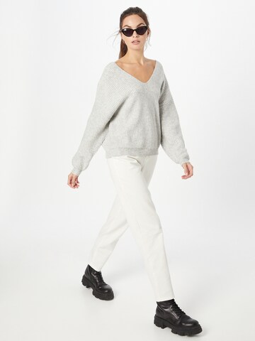 ABOUT YOU Sweater 'Nuria' in Grey