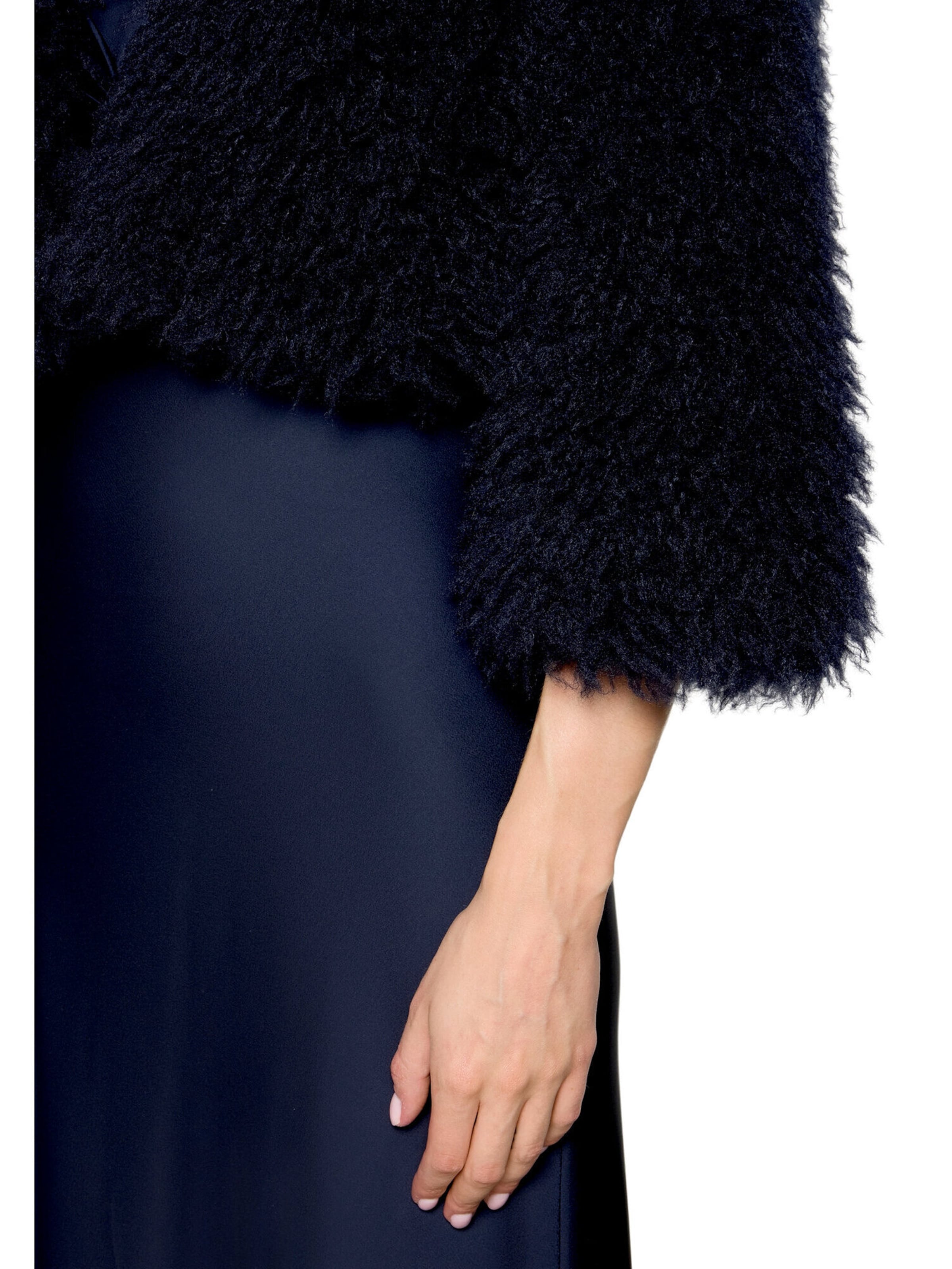 Vera Mont Kunstfell-Jacke mit Rundhalsausschnitt in Blau