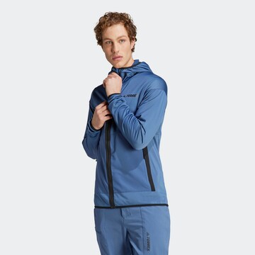 ADIDAS TERREX - Skinny Casaco de velo funcional 'Tech Flooce Light ' em azul: frente