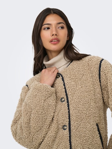 ONLY - Chaqueta de entretiempo 'ONLInes' en marrón