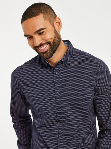 Coupe regular Chemise 'Trim' Threadbare en bleu