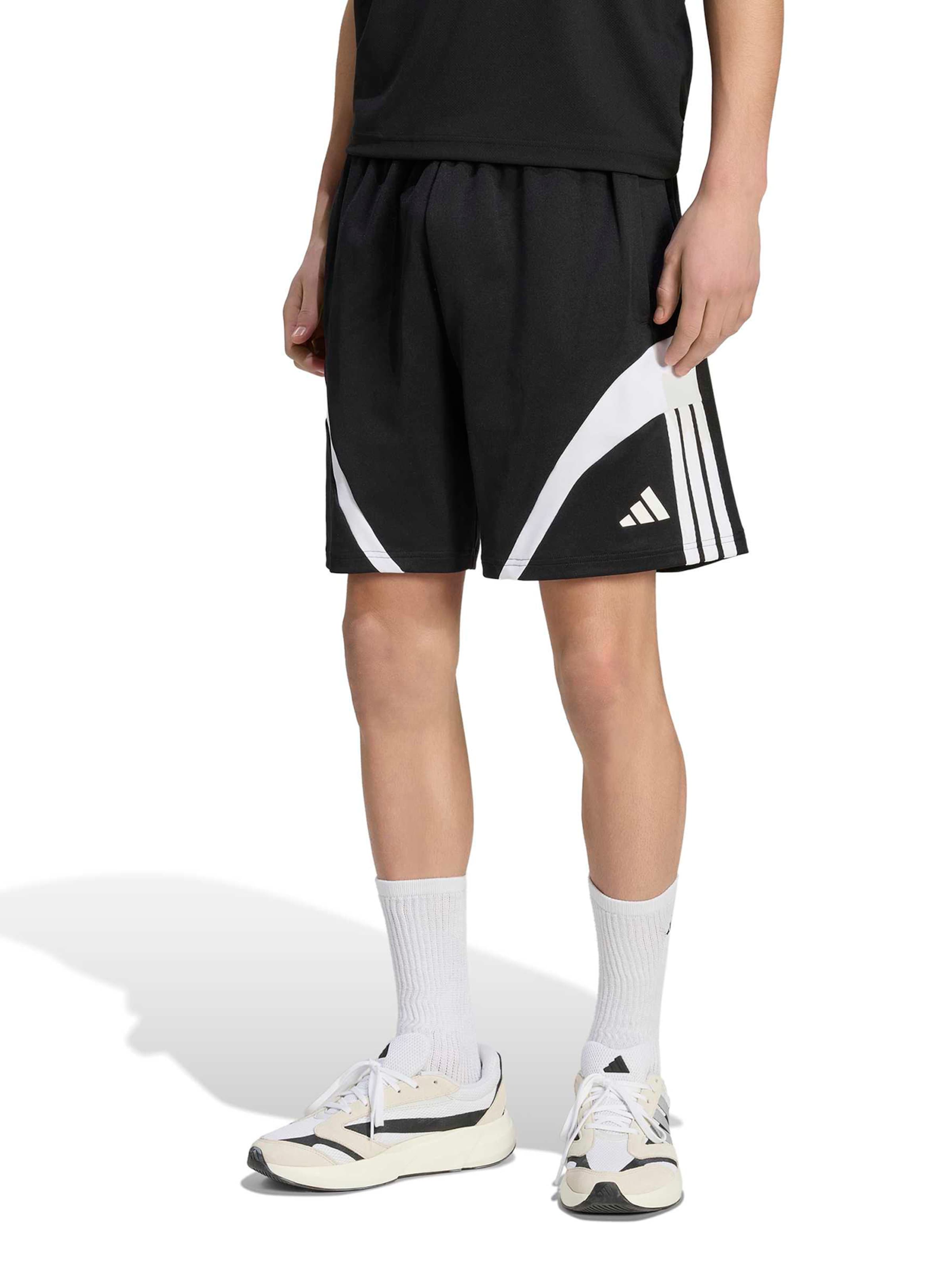 Loosefit Pantalon de sport 'Tiro' ADIDAS SPORTSWEAR en noir : devant