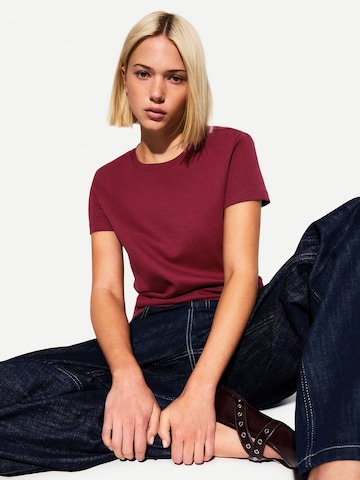 T-shirt Bershka en rouge : devant