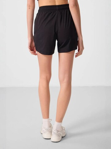 Tommy Life Regular Workout Pants in Black