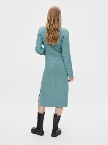 MAMALICIOUS Knitted dress 'Sunvik June' in Green