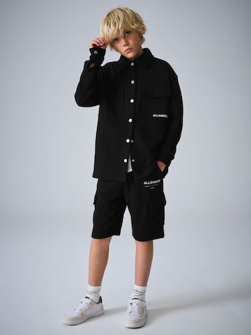 smALLSAINTS Set: T-Shirt, Shorts und Jacke in Schwarz: Vorderseite