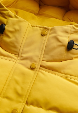Superdry Tussenjas in Geel