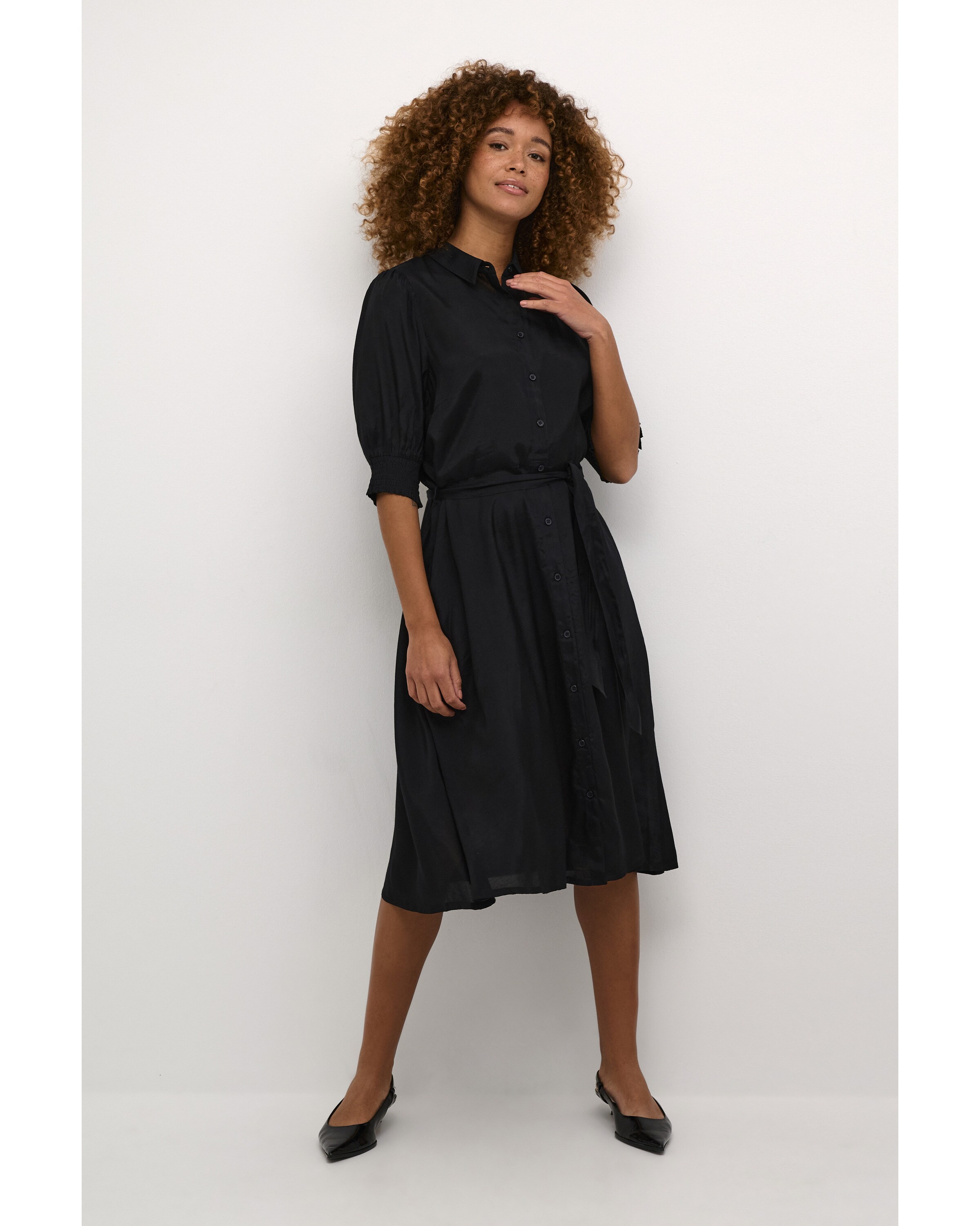 Kaffe Blousejurk in Zwart: voorkant