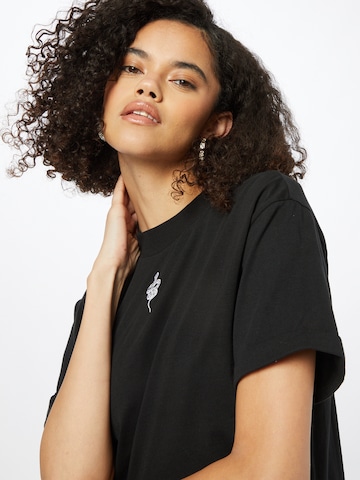 ABOUT YOU x INNA Shirt 'Selina' in Zwart