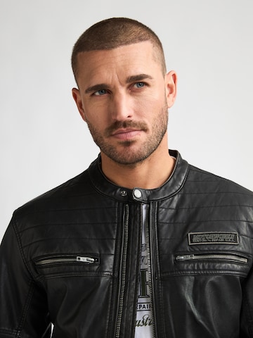 Petrol IndustriesPrijelazna jakna - crna boja