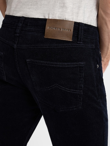 Nils Sundström Regular Trousers 'Aiden' in Black