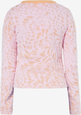 swirly Pullover in Pink