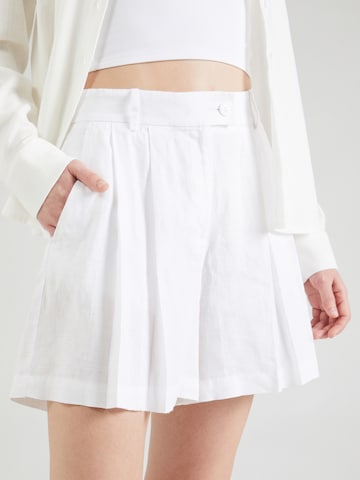 Sisley - Pierna ancha Pantalón plisado en blanco