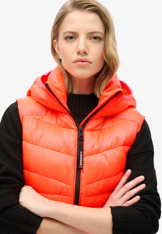 Superdry Bodywarmer 'Fuji' in Oranje
