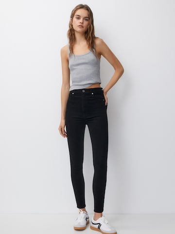 Pull&Bear Skinny Jeans in Schwarz