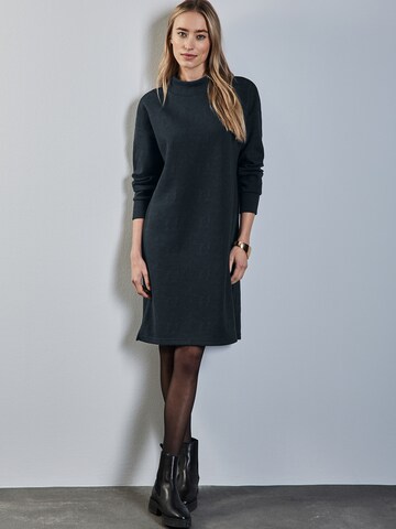 STREET ONE Kleid in Grün: Vorderseite
