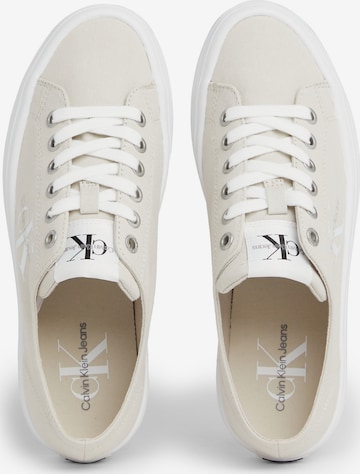 Calvin Klein Jeans Sneakers in Beige