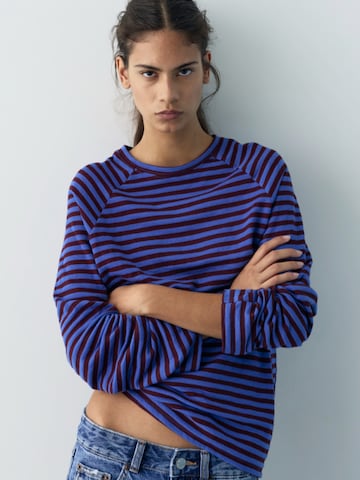 Pull&Bear Shirt in Blue: front