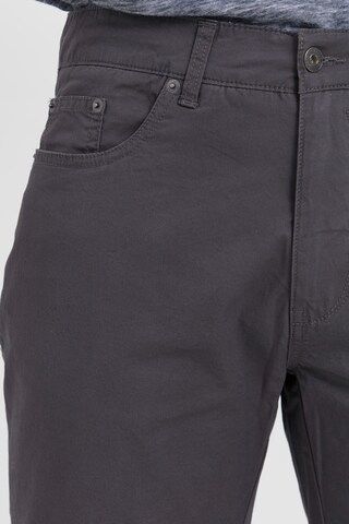 !Solid - Regular Calças chino 'MILLAN' em cinzento