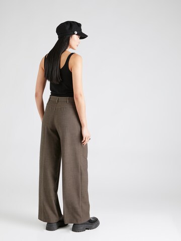 Wide leg Pantaloni cutați de la TOPSHOP pe maro