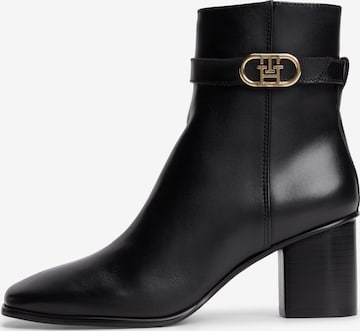 Ankle boots di TOMMY HILFIGER in nero: frontale