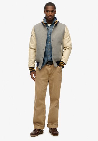 Veste mi-saison 'Varsity' Superdry en gris